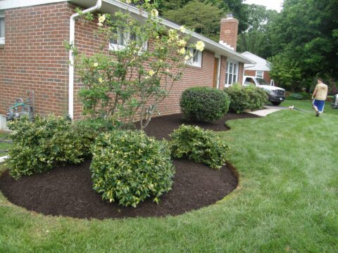 Mulch Masters | Mulch Installation in Harford County & Baltimore County